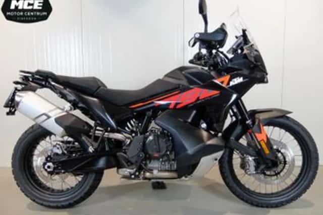 KTM 790 Adventure (2024) thumbnail 1