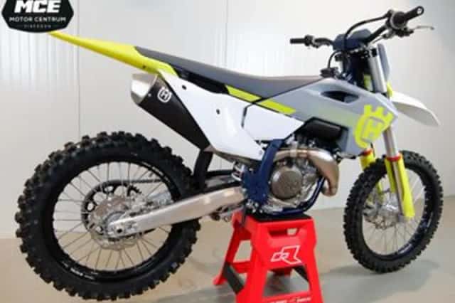 Husqvarna FC 450 (2025) thumbnail 2