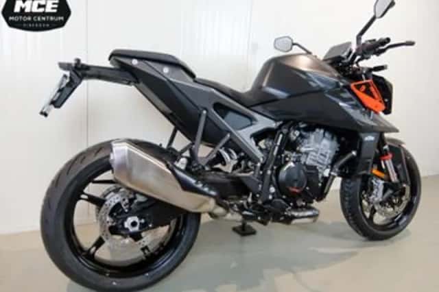 KTM 990 Duke (2026) thumbnail 5
