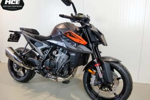 KTM 990 Duke (2026) thumbnail 6