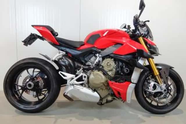 Ducati Streetfighter V4 (2020) thumbnail 1