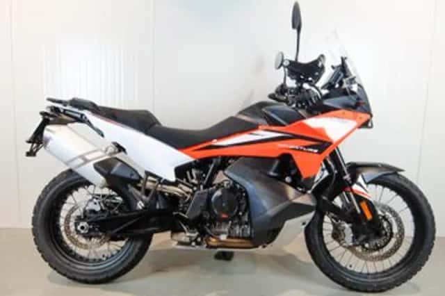 KTM 890 Adventure (2025) thumbnail 1