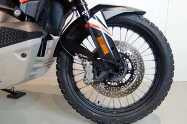 KTM 890 Adventure (2025) thumbnail 4