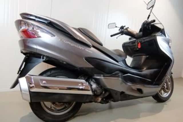Suzuki AN 400 Burgman (2009) thumbnail 2