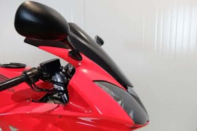 Honda VFR 800 FI (2005) thumbnail 5