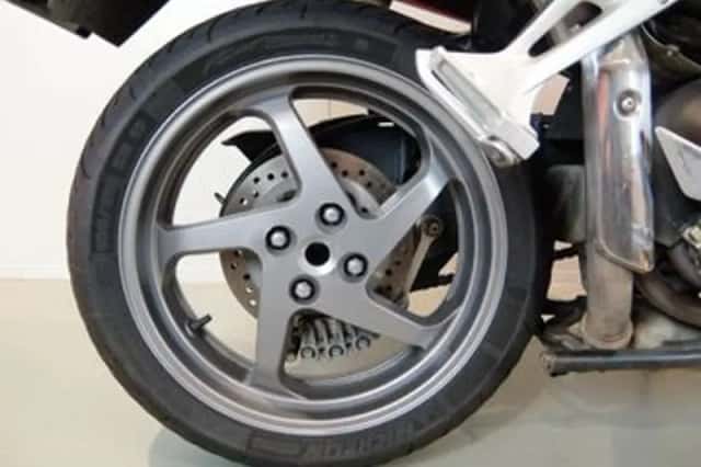 Honda VFR 800 FI (2005) thumbnail 6