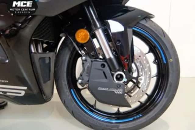 CFMoto 675SR-R (2026) thumbnail 6