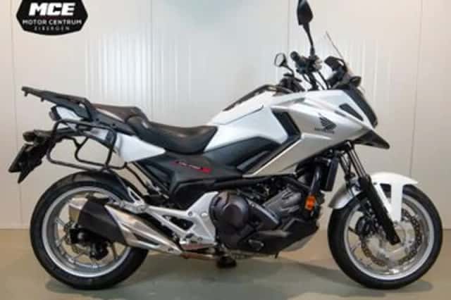 Honda NC750X (2019) thumbnail 2