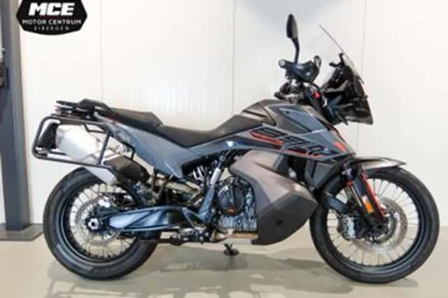 KTM 890 Adventure (2021) thumbnail 1