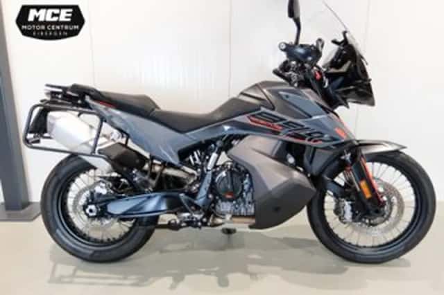 KTM 890 Adventure (2021) thumbnail 2