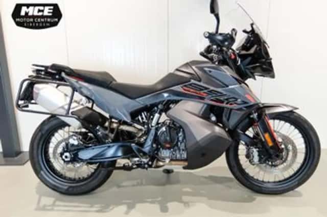 KTM 890 Adventure (2021) thumbnail 4