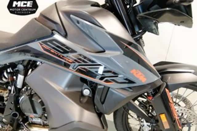KTM 890 Adventure (2021) thumbnail 5
