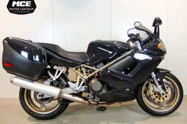 Ducati ST2 (1999) thumbnail 1