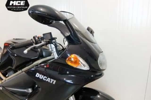 Ducati ST2 (1999) thumbnail 4