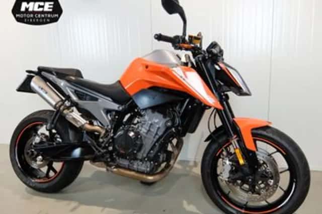 KTM 790 Duke (2018) thumbnail 2