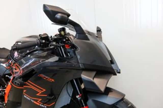 KTM 990 RC R (2026) thumbnail 3