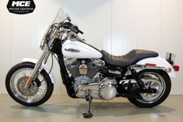 Harley-Davidson Super Glide Custom Fxdc (2006) thumbnail 2