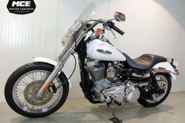 Harley-Davidson Super Glide Custom Fxdc (2006) thumbnail 4