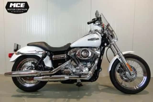 Harley-Davidson Super Glide Custom Fxdc (2006) thumbnail 5