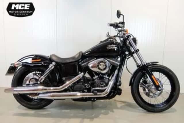 Harley-Davidson Street Bob (2017) thumbnail 1