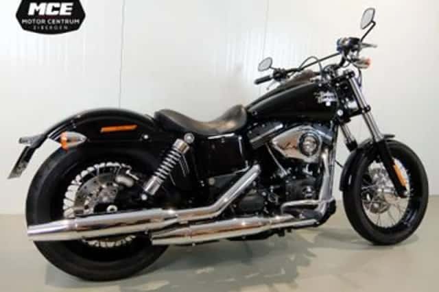 Harley-Davidson Street Bob (2017) thumbnail 5