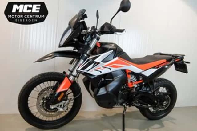 KTM 790 Adventure (2019) thumbnail 5