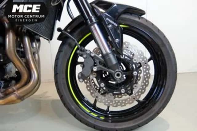 Kawasaki Z900 (2020) thumbnail 6