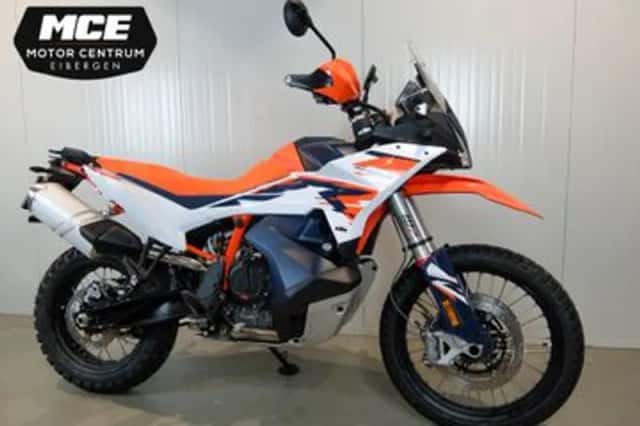 KTM 890 Adventure (2026) thumbnail 5