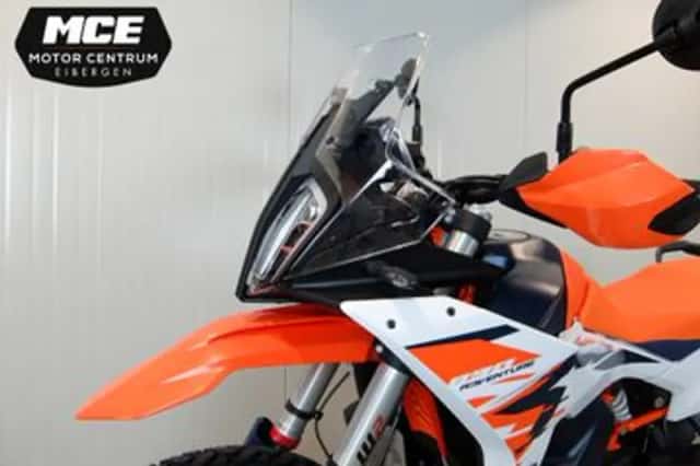 KTM 890 Adventure (2026) thumbnail 6