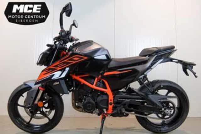 KTM 390 Duke (2026) thumbnail 4