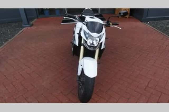 Suzuki GSR750 (2014) thumbnail 4