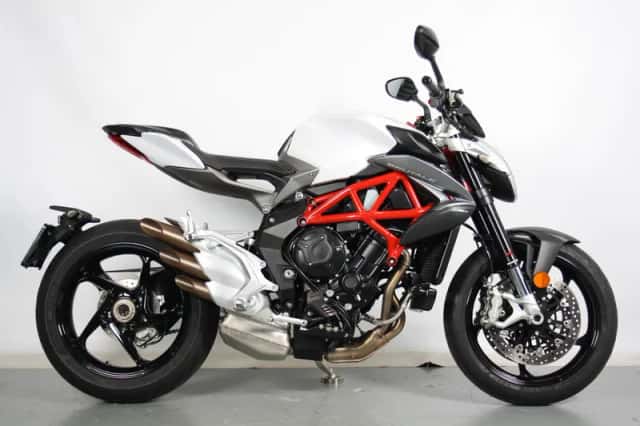 MV Agusta Brutale 800 (2016) thumbnail 1
