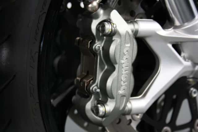 MV Agusta Brutale 800 (2016) thumbnail 4