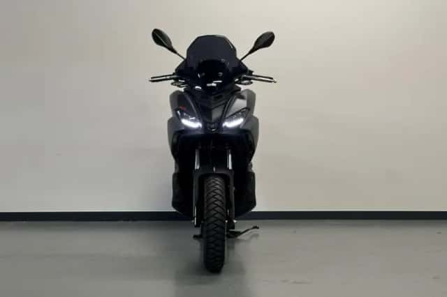 Aprilia SR GT 200 (2025) thumbnail 6