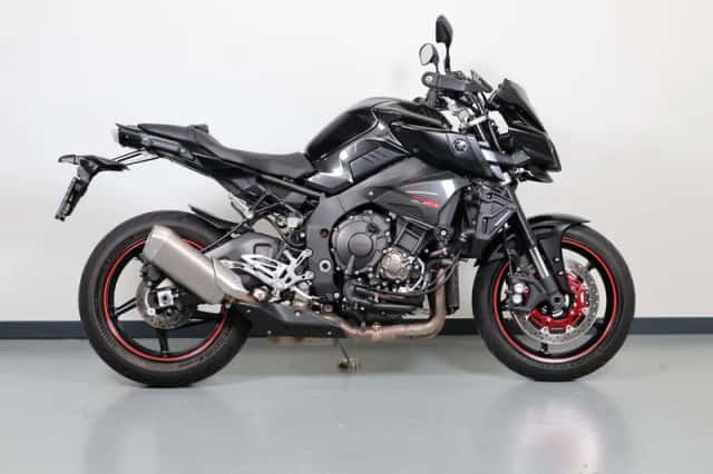 Yamaha MT-10 (2017) thumbnail 2