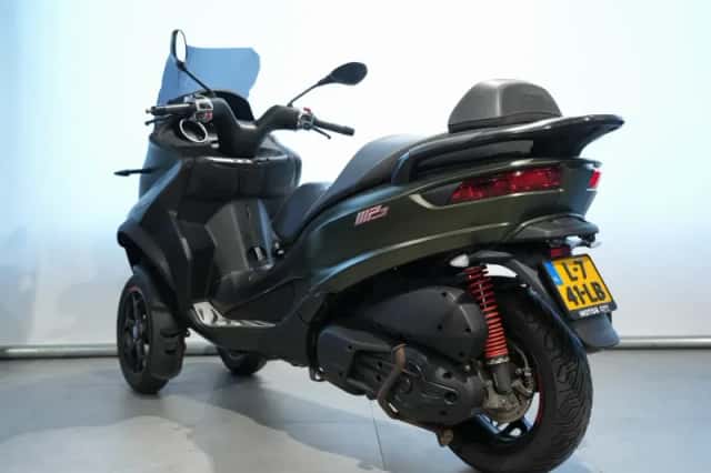 Piaggio MP3 500 (2019) thumbnail 5