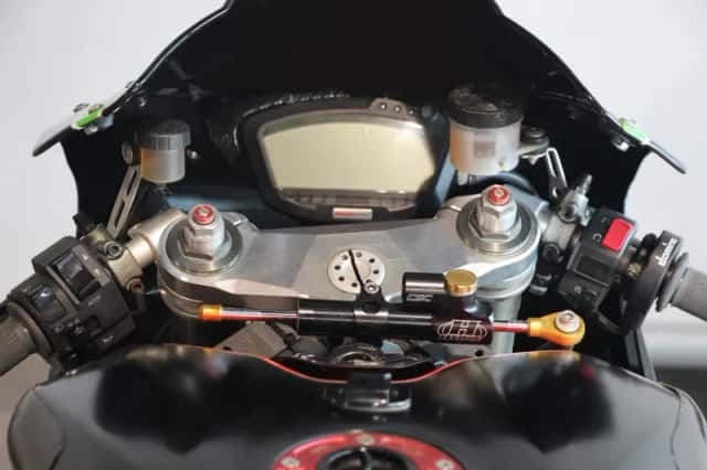 Ducati 1098 (2008) thumbnail 5