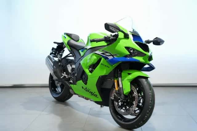 Kawasaki ZX-10R (2026) thumbnail 2