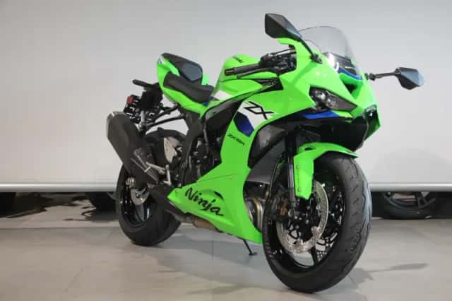 Kawasaki ZX-6R (2026) thumbnail 2