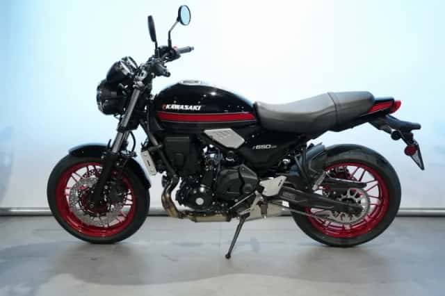 Kawasaki Z650RS (2026) thumbnail 4