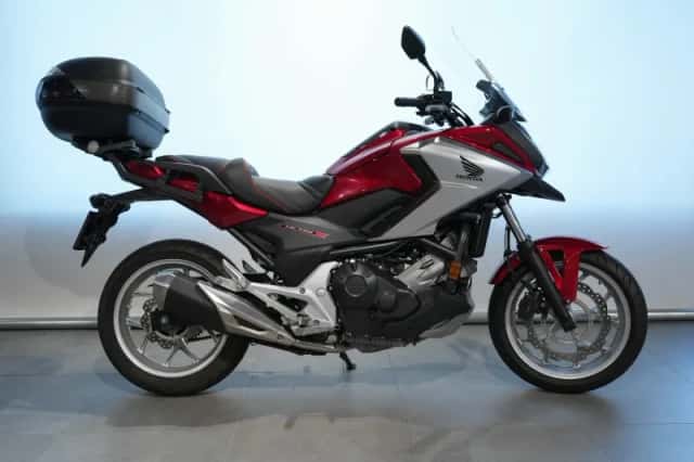 Honda NC750X (2018) thumbnail 1