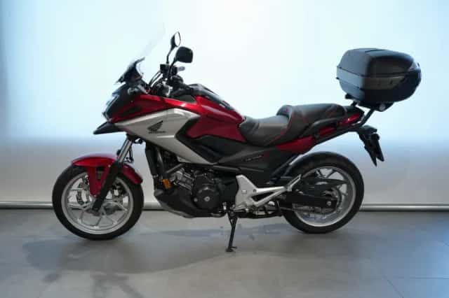 Honda NC750X (2018) thumbnail 4