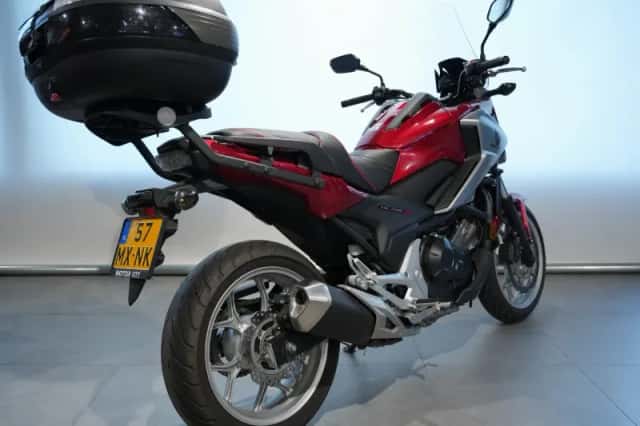 Honda NC750X (2018) thumbnail 6