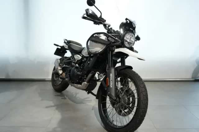 Royal Enfield Himalayan 452 (2024) thumbnail 2