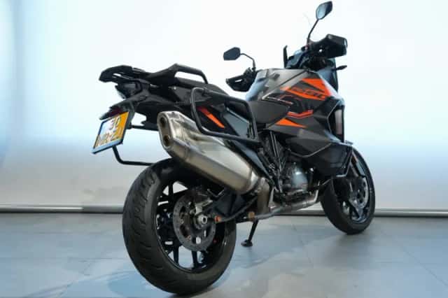 KTM 1290 Super Adventure S (2022) thumbnail 6