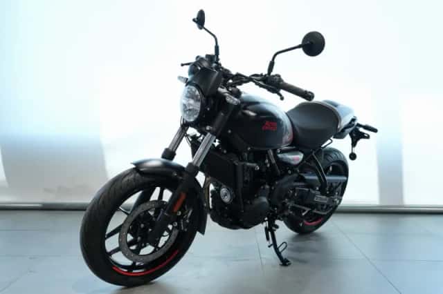 Royal Enfield GUERRILLA 450 (2026) thumbnail 3