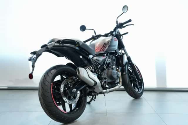Royal Enfield GUERRILLA 450 (2026) thumbnail 6
