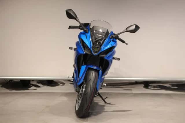 Suzuki GSX-8R (2026) thumbnail 3