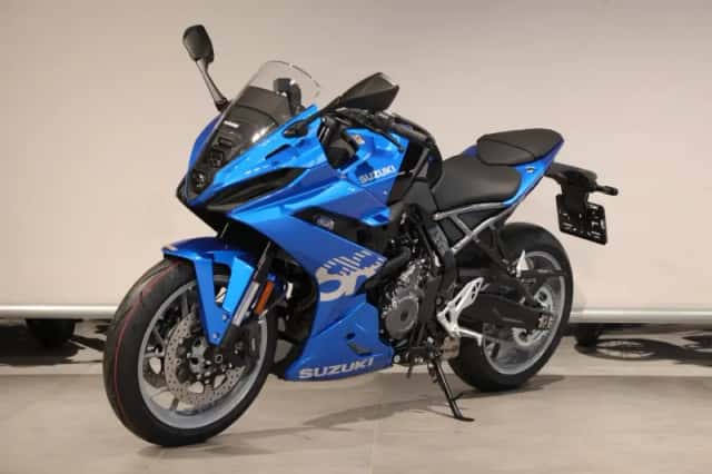 Suzuki GSX-8R (2026) thumbnail 4
