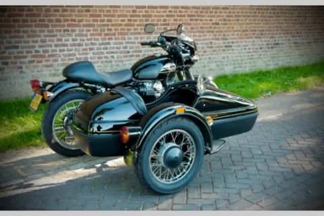 Kawasaki W800 Cafe (2025) thumbnail 4